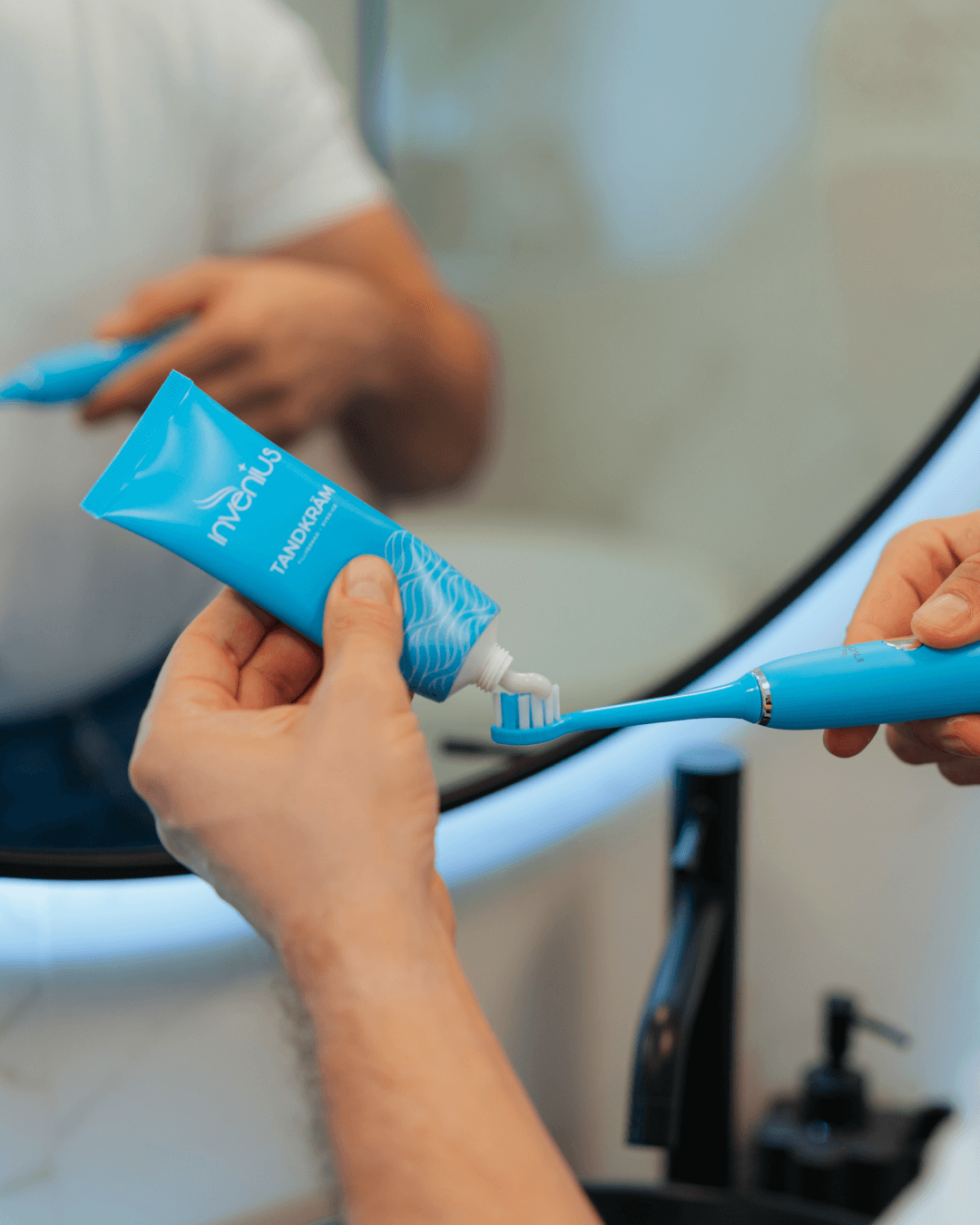 Svensktillverkad tandkräm